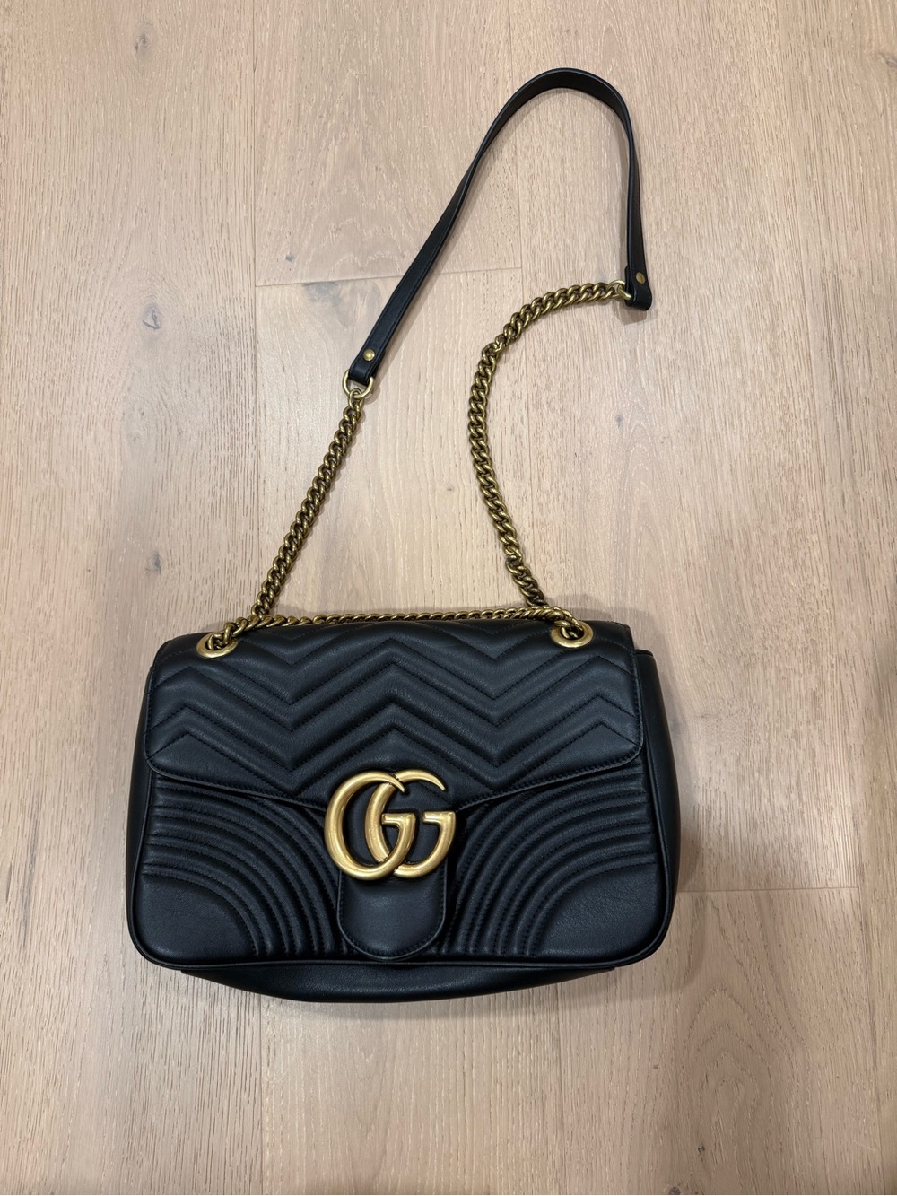 Black GG faux leather shoulder purse